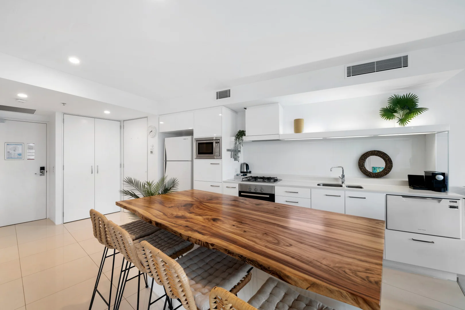 Additional image 6 of 803/9 Hamilton Avenue, Surfers Paradise QLD 4217