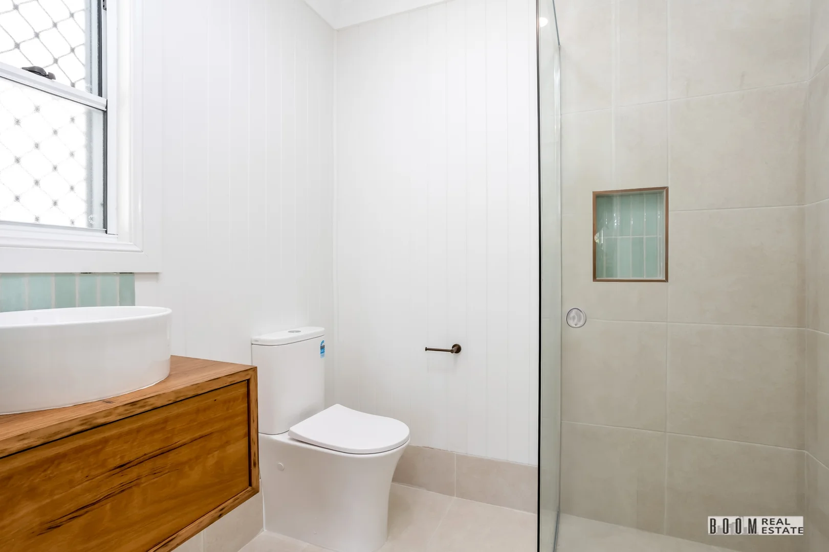 Additional image 7 of 446B Paterson Street, Lakes Creek QLD 4701