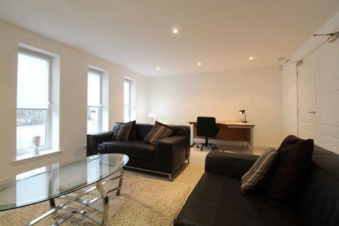 Dempsey Court, Queens Lane North AB15