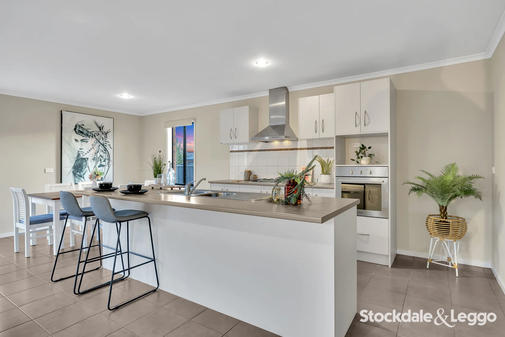 Additional image 5 of 9 Ellenborough Crescent, Manor Lakes VIC 3024