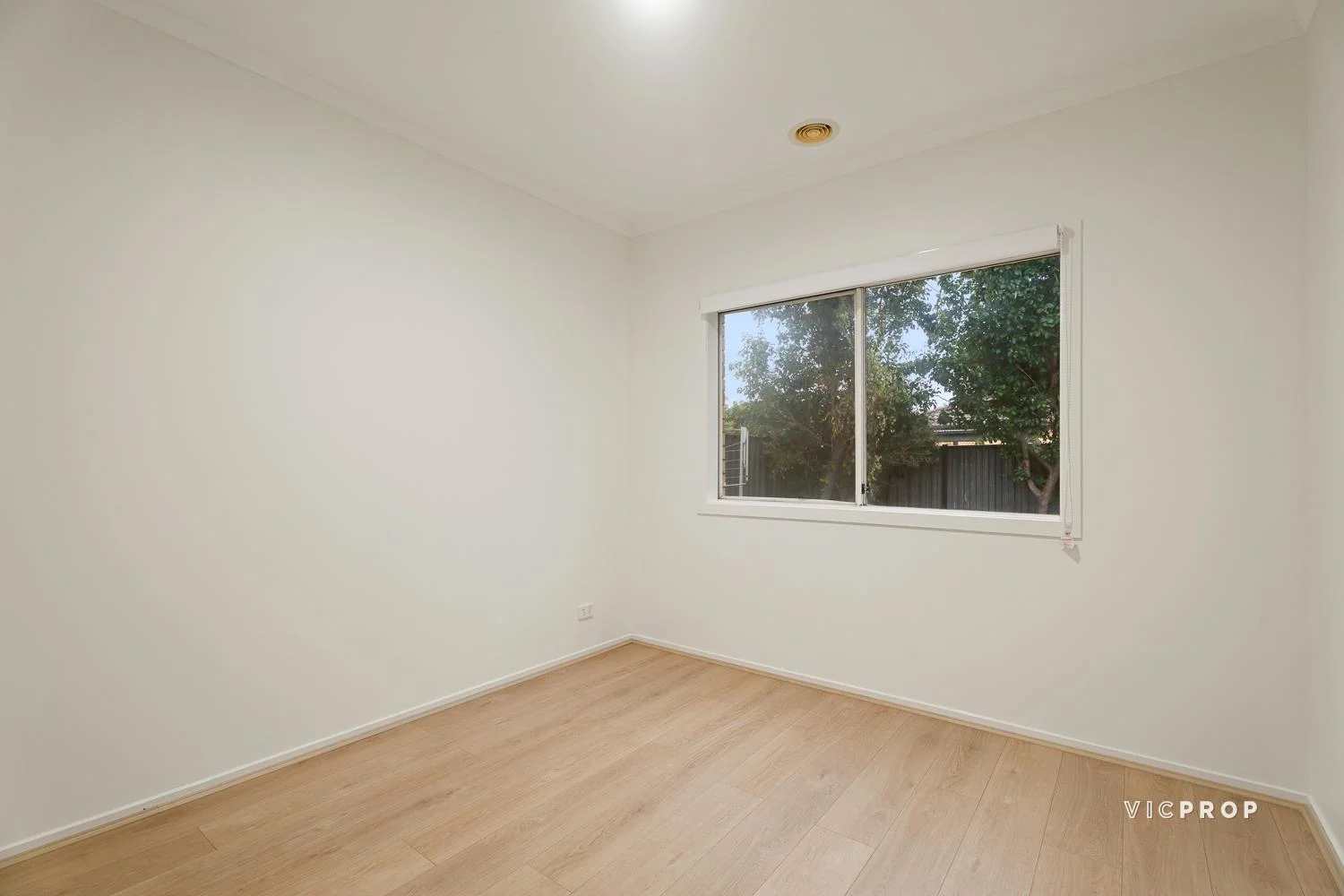 Additional image 5 of 2 Friarbird Court, Point Cook VIC 3030
