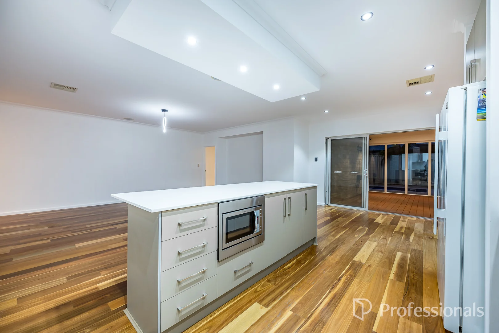 Additional image 15 of 20 Jindalee Boulevard, Jindalee WA 6036