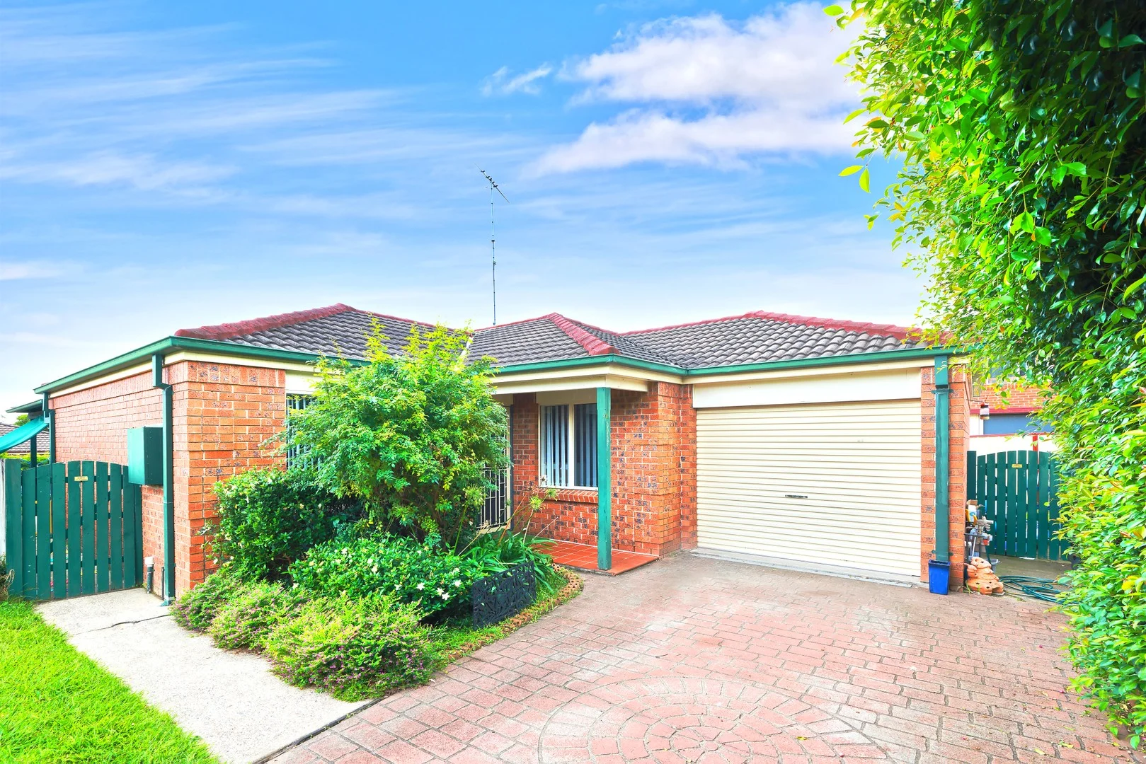 6 Litoria Place, Glenmore Park NSW 2745