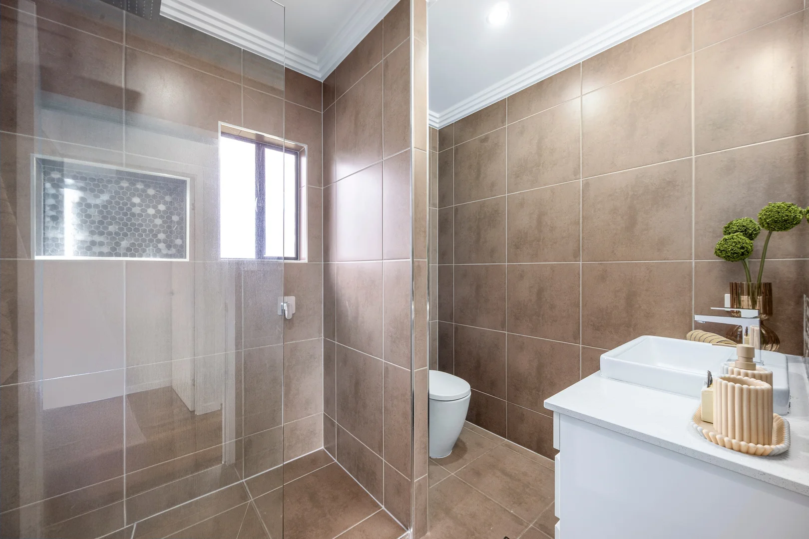 Additional image 7 of 13 Charles Street, Gulliver QLD 4812