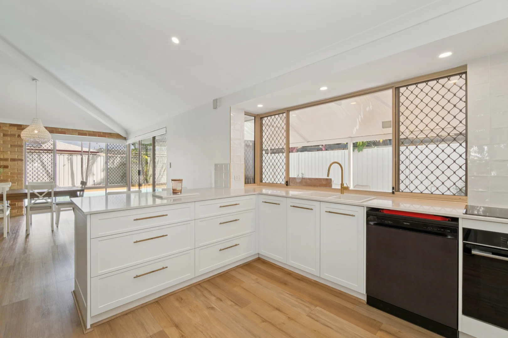 Additional image 8 of 16 Hansted Court, Ballajura WA 6066