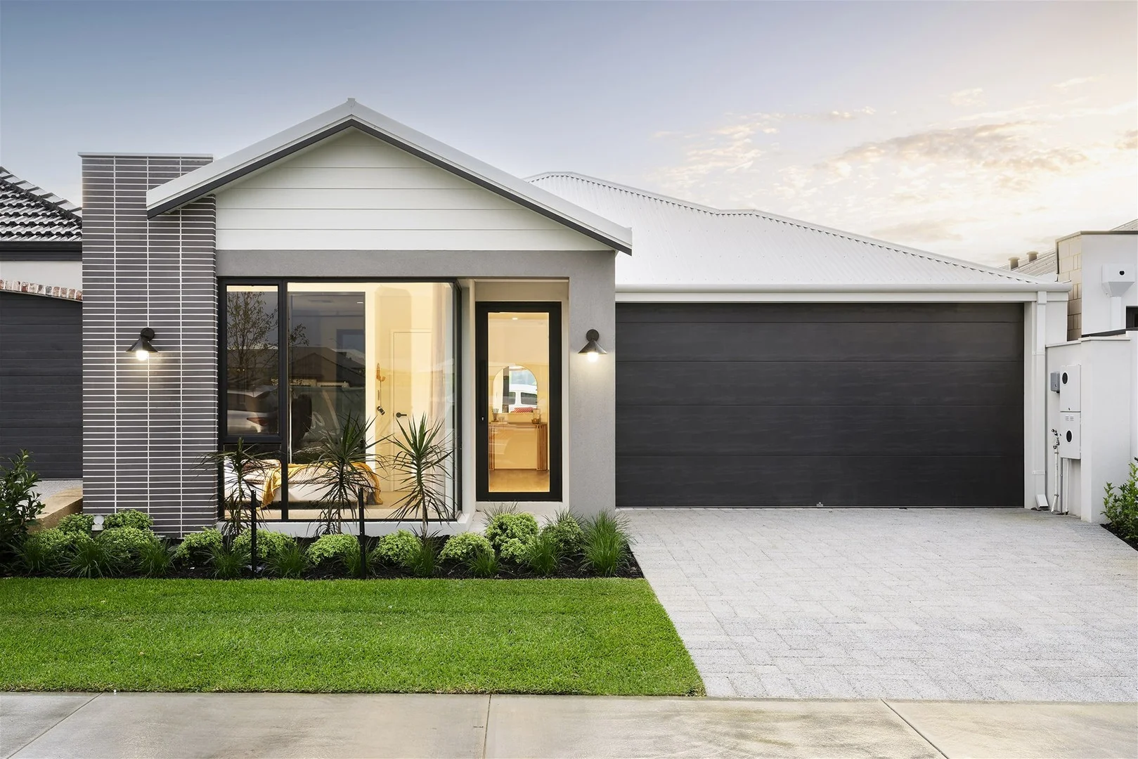 L1660 Jolla Street, Madora Bay WA 6210