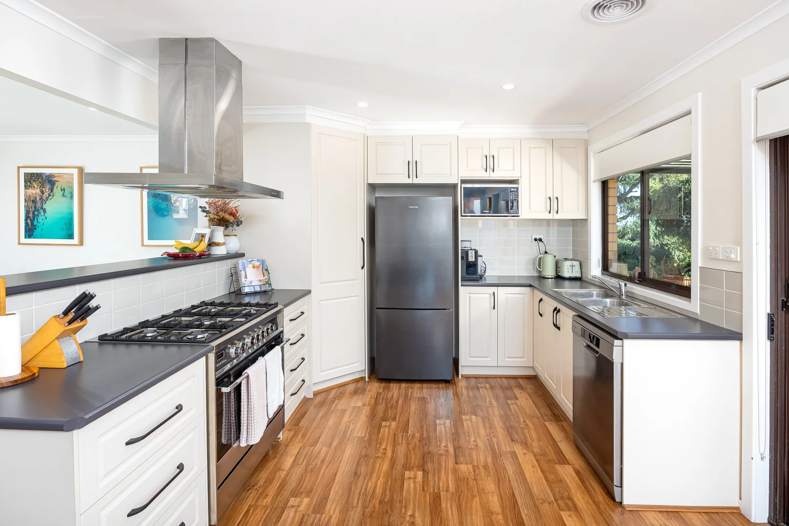 Additional image 4 of 99 Leavenworth Drive, Mount Austin NSW 2650