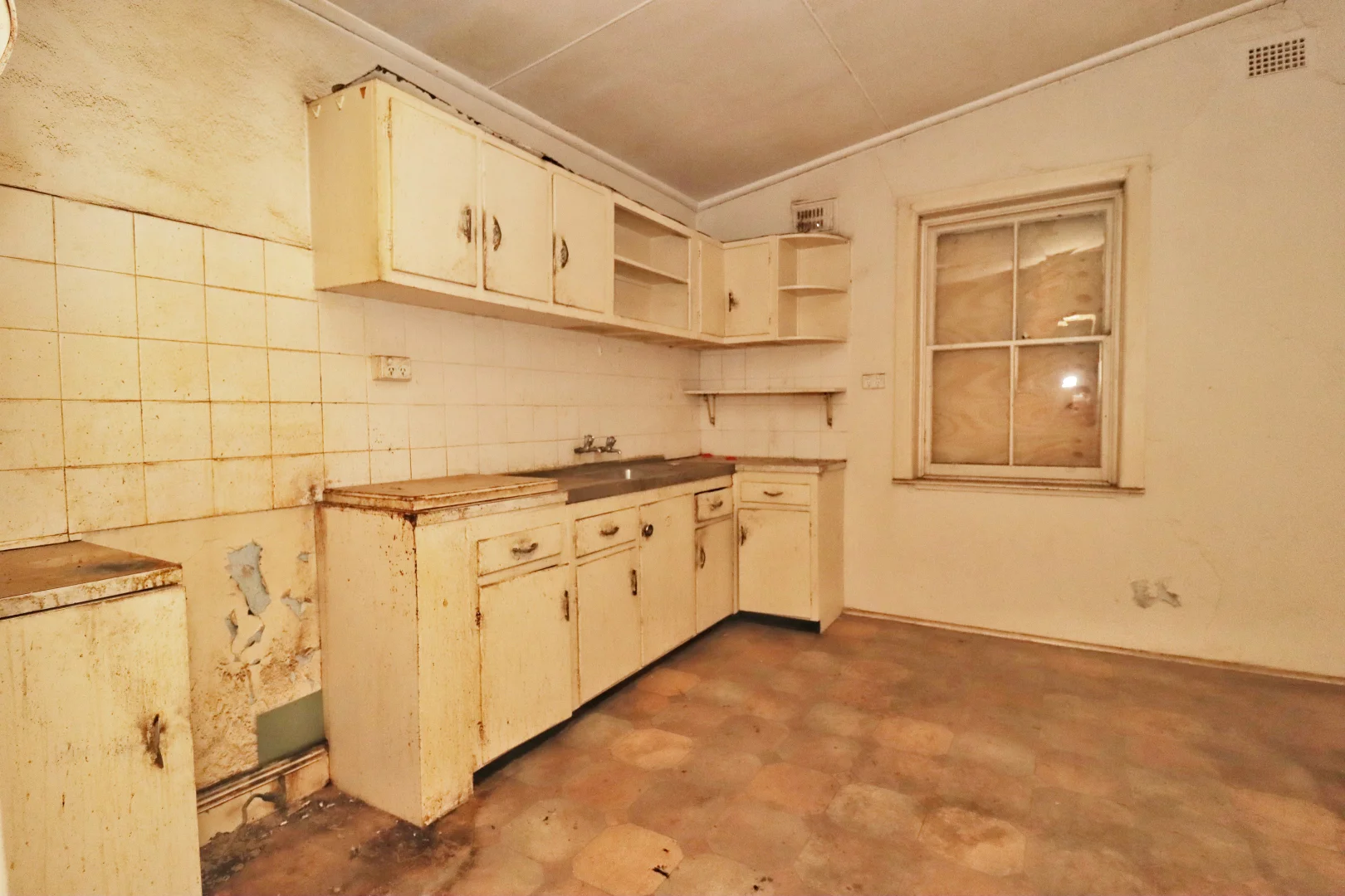 Additional image 6 of 1 Bourke Street, Cowra NSW 2794