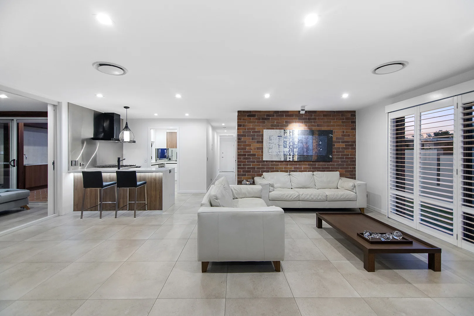 Additional image 2 of 2 Swallow Avenue, Paradise Point QLD 4216