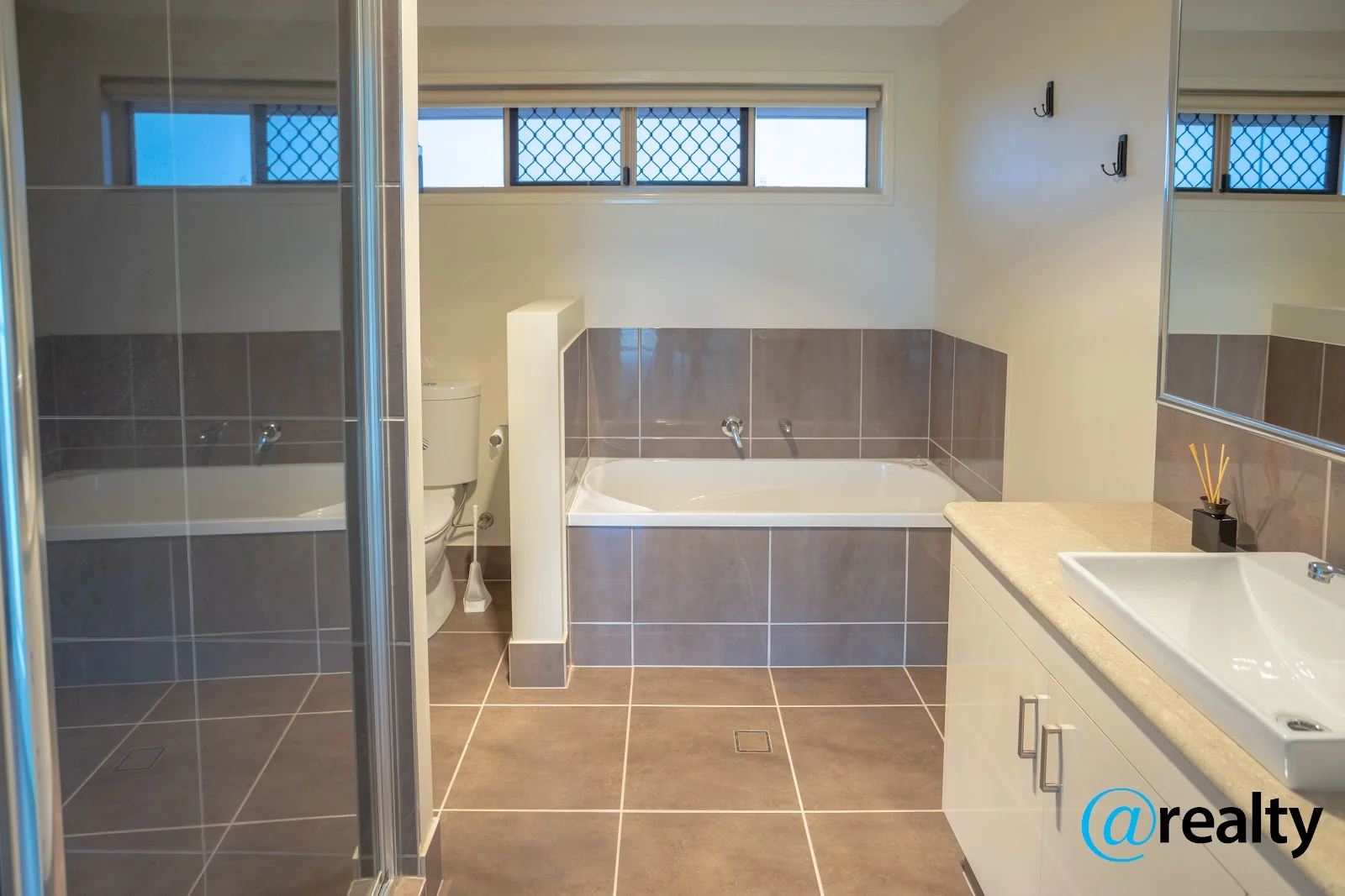 Additional image 14 of 77-79 Rosella Parade, Kingaroy QLD 4610