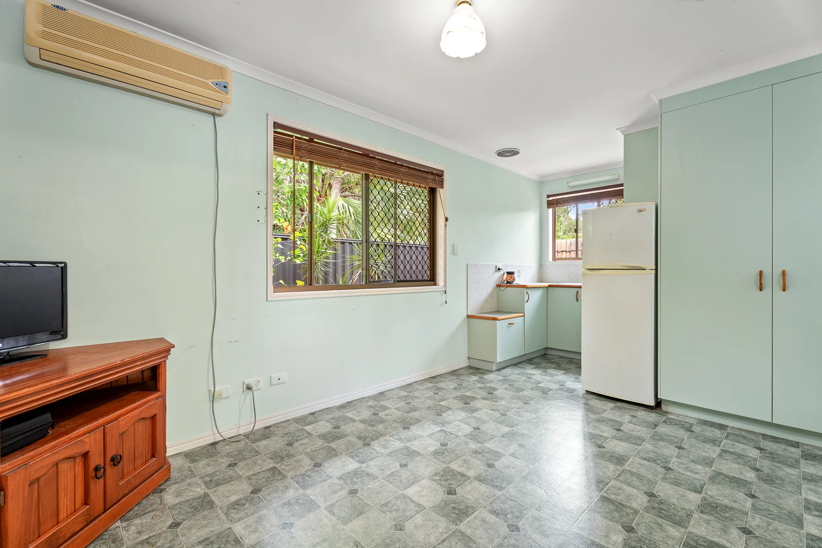 Additional image 16 of 772 Boat Harbour Drive, Urangan QLD 4655