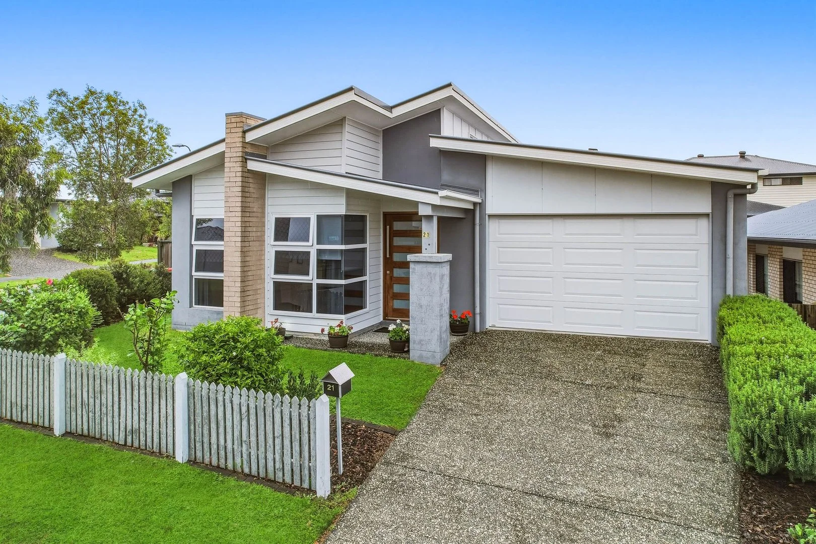 21 Kangaroo Crescent, Springfield Lakes QLD 4300