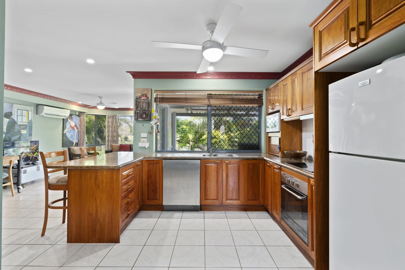 Additional image 7 of 25 Peninsula Court, Mermaid Waters QLD 4218