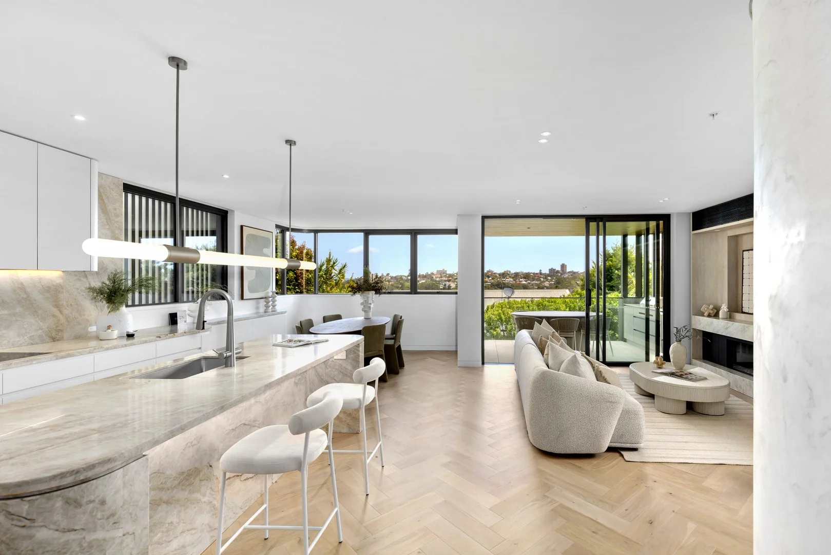 2/90 Queenscliff Road, Queenscliff NSW 2096