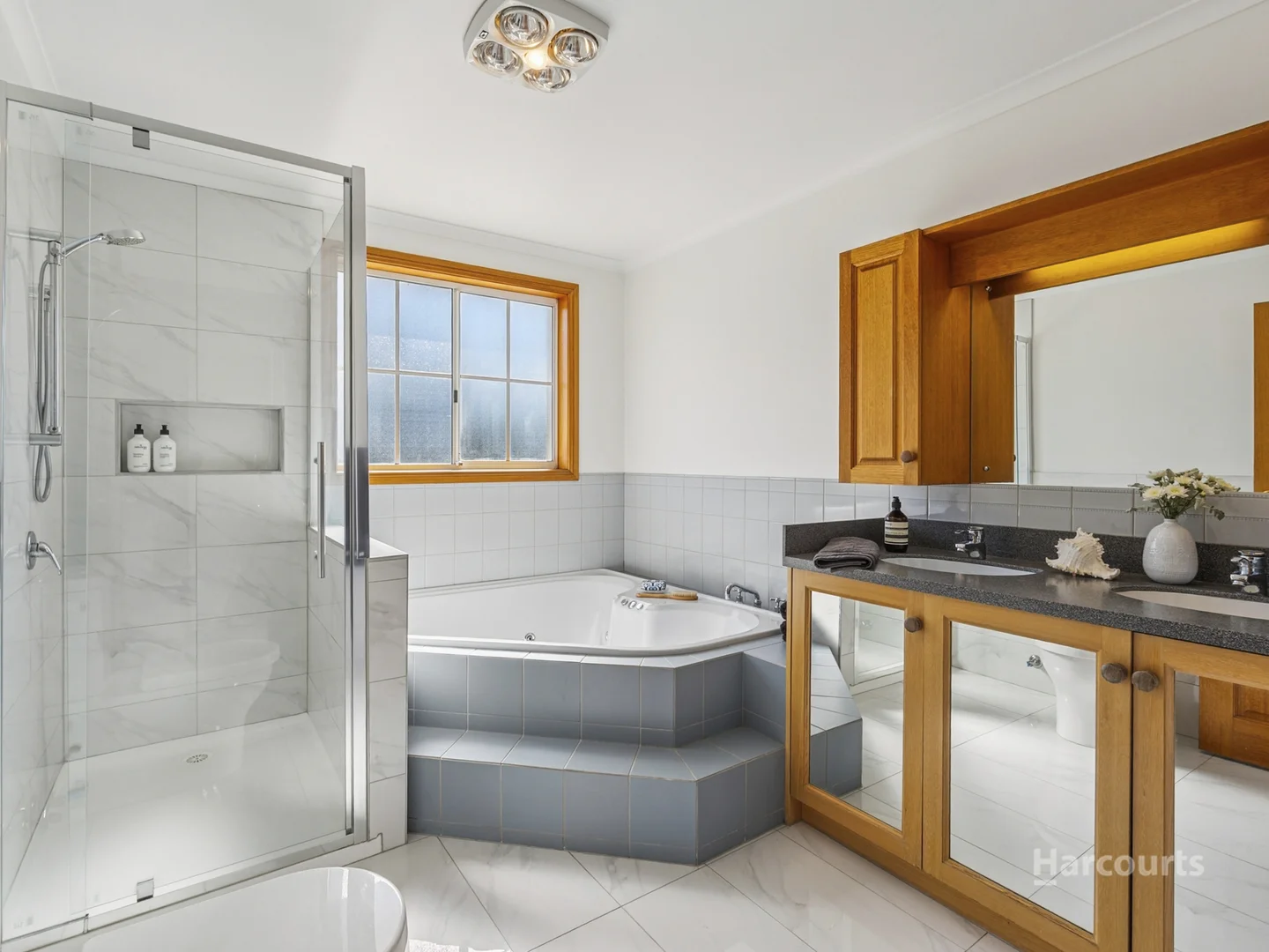 Additional image 21 of 8 Jewel Court, Blackmans Bay TAS 7052