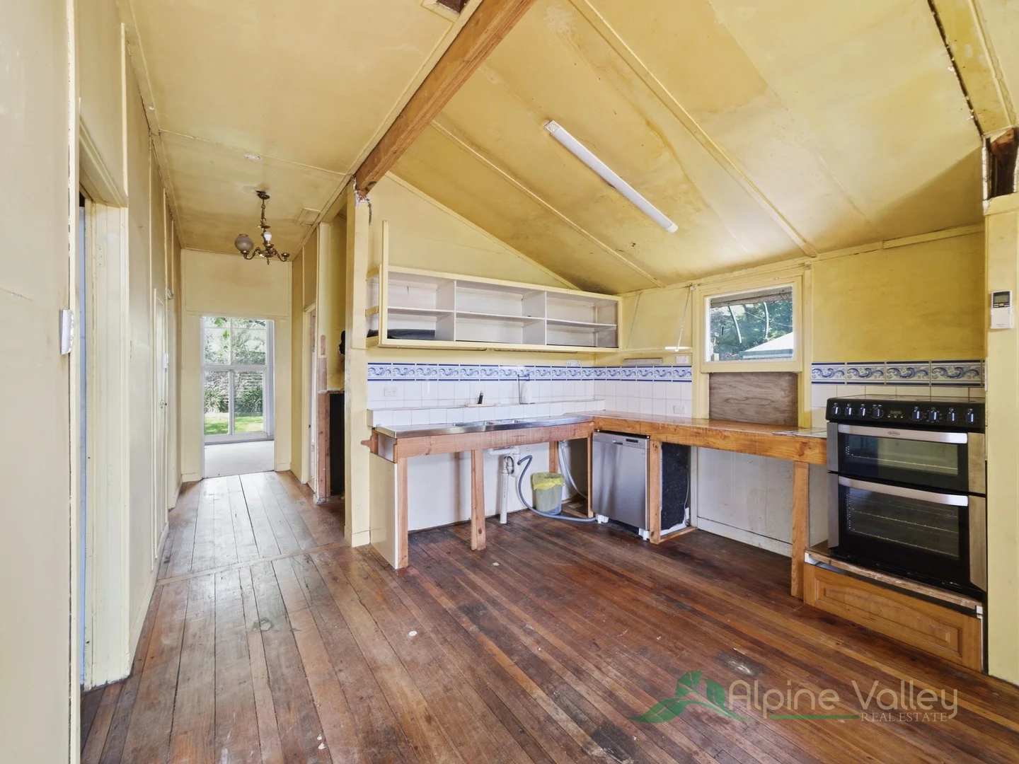 Additional image 4 of 37 Freeburgh Avenue, Mount Beauty VIC 3699