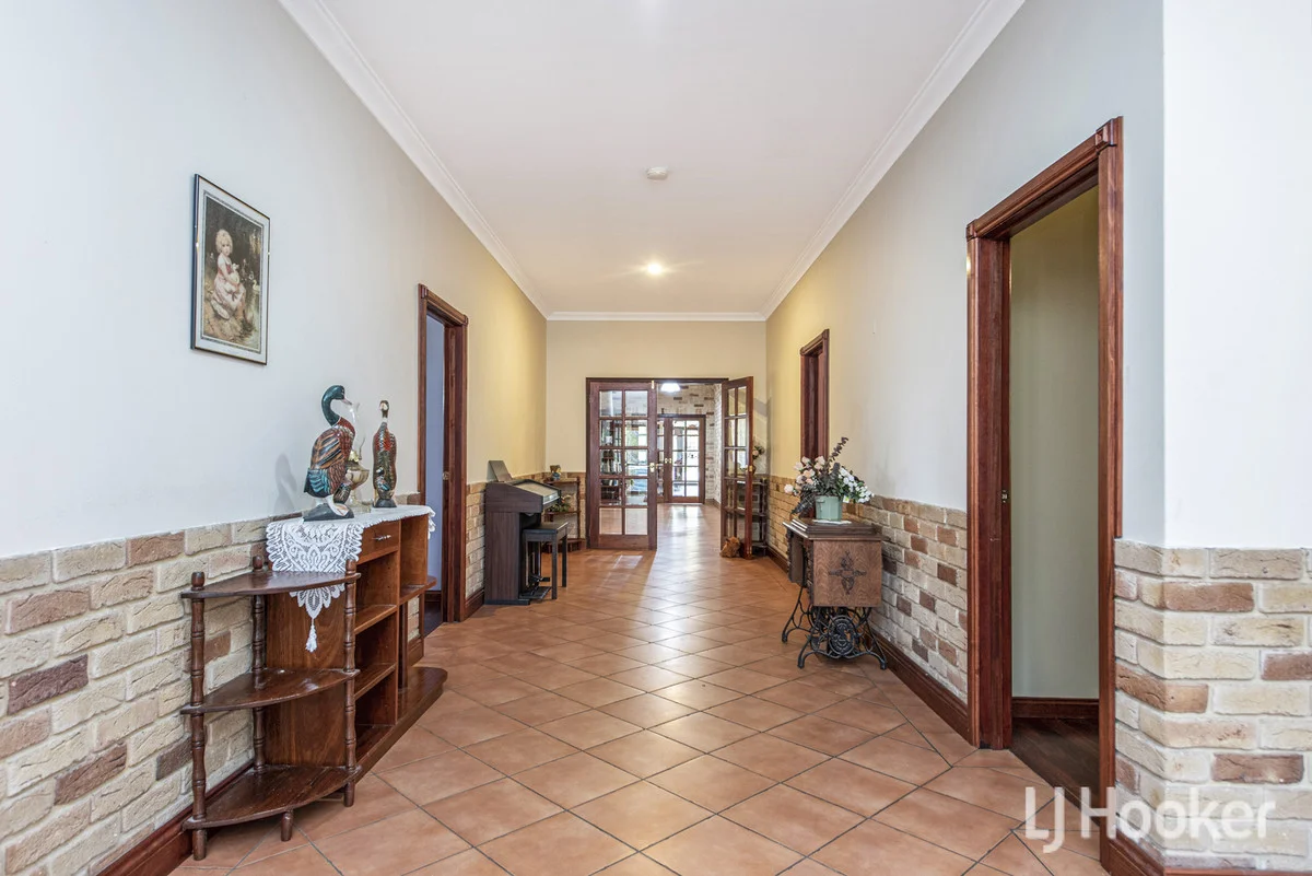 Additional image 16 of 134 Harvey View Drive, Herron WA 6211