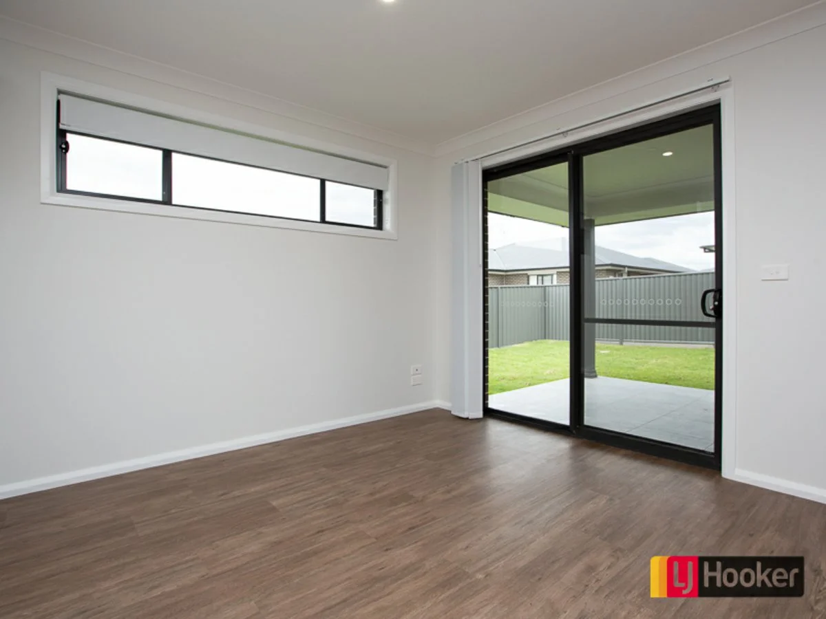 Additional image 12 of 11-11a Evesham Circuit, North Tamworth NSW 2340