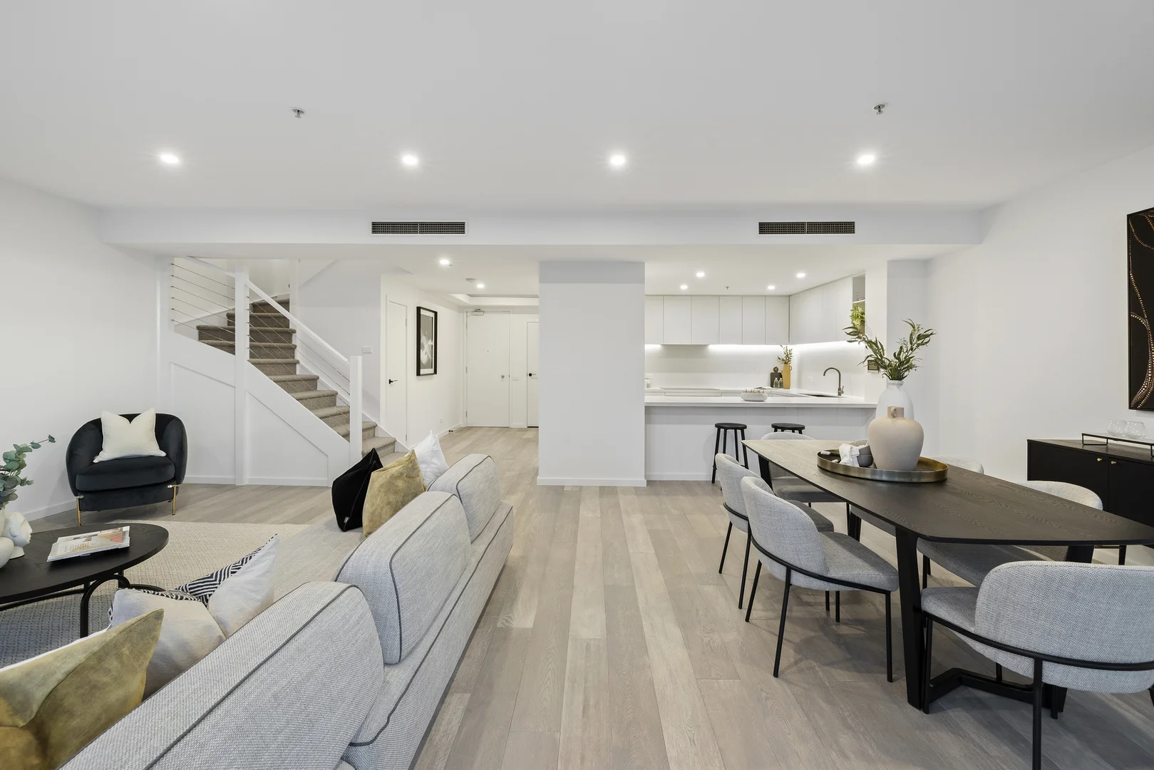 Additional image 4 of 2401/163 City Road, Southbank VIC 3006
