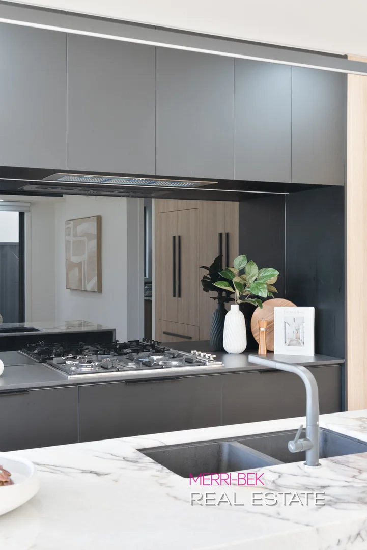 Additional image 4 of 46 Roland Avenue, Strathmore VIC 3041