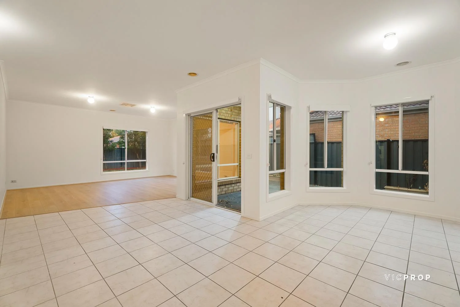 Additional image 11 of 2 Friarbird Court, Point Cook VIC 3030