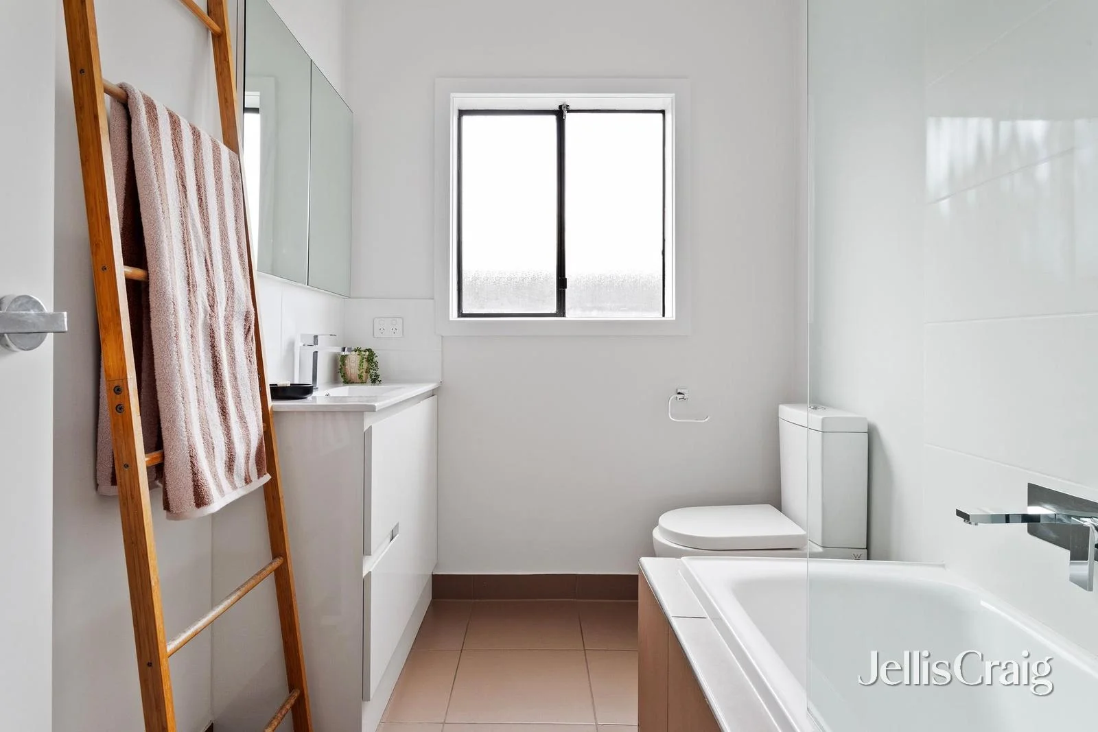 Additional image 9 of 40 Longfellow Avenue, Mooroolbark VIC 3138