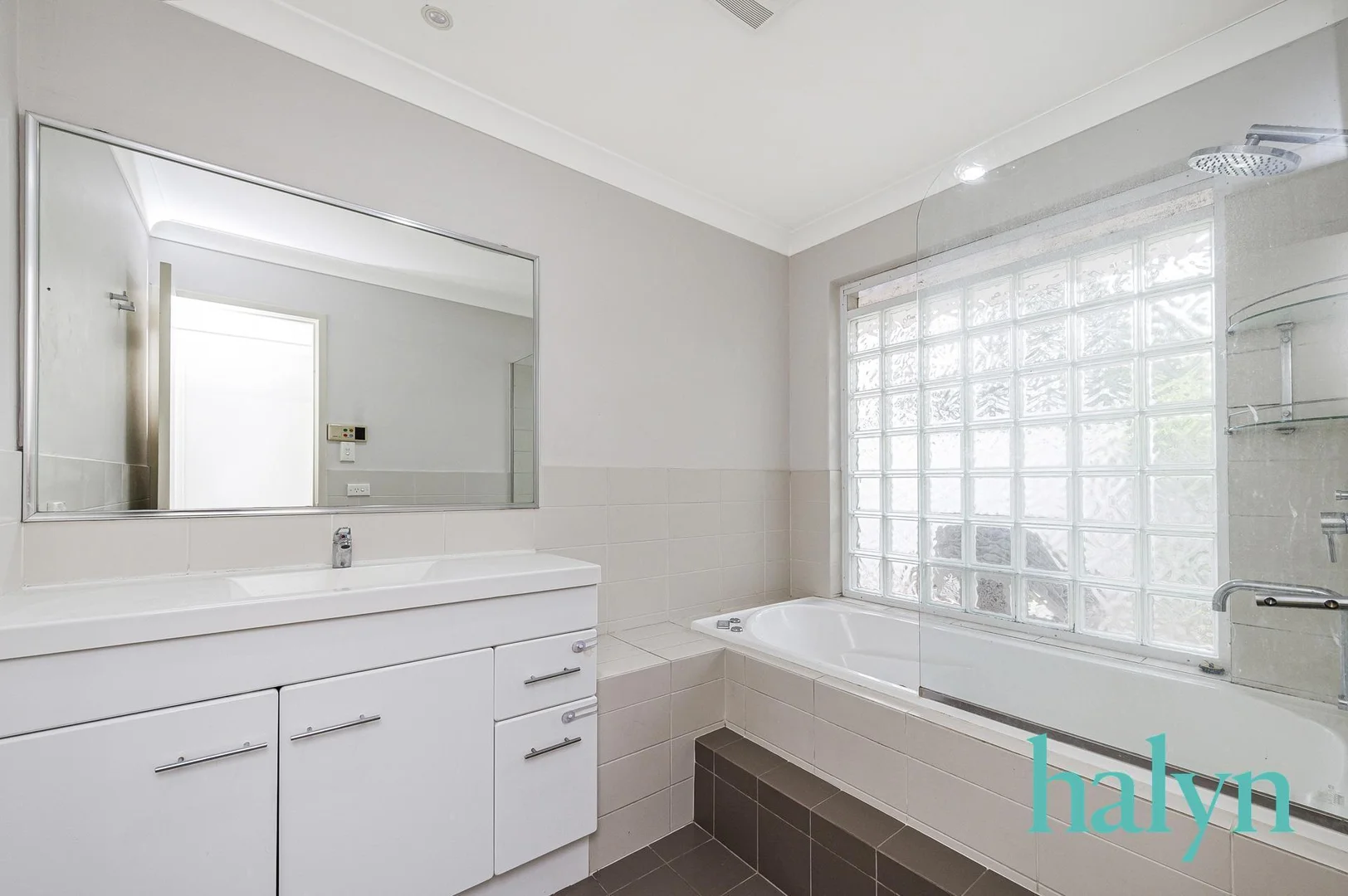 Additional image 10 of 1 Gedling Close, Parkwood WA 6147