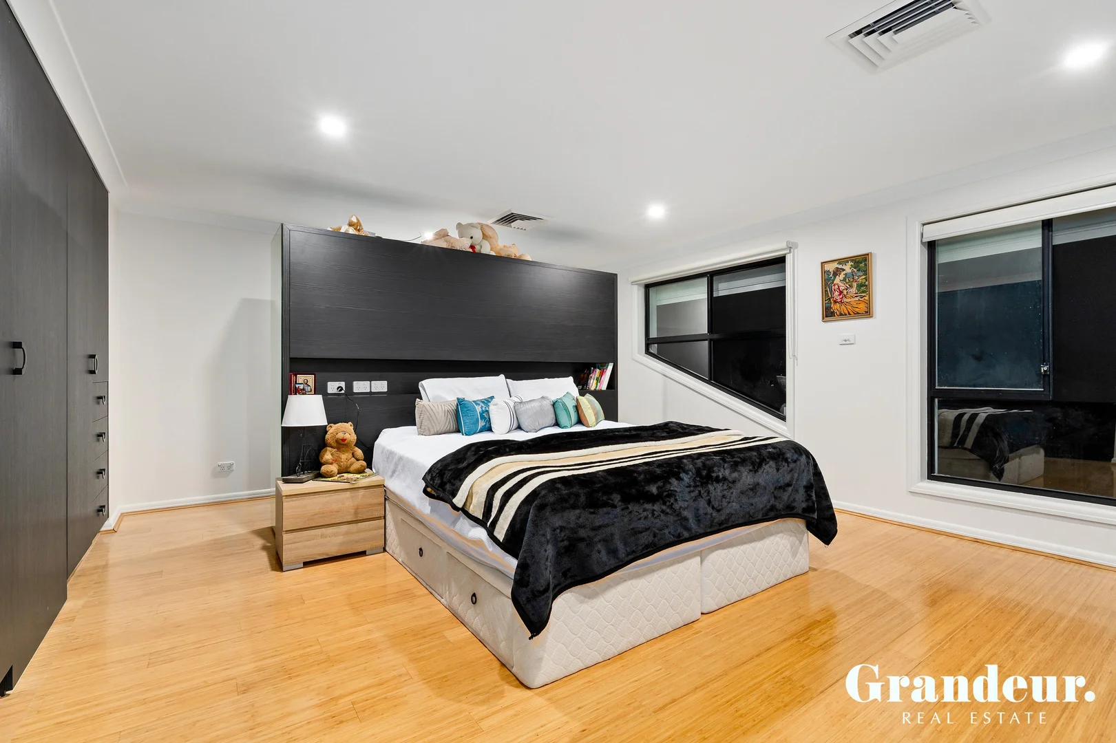 Additional image 19 of 6 London Court, Cecil Hills NSW 2171