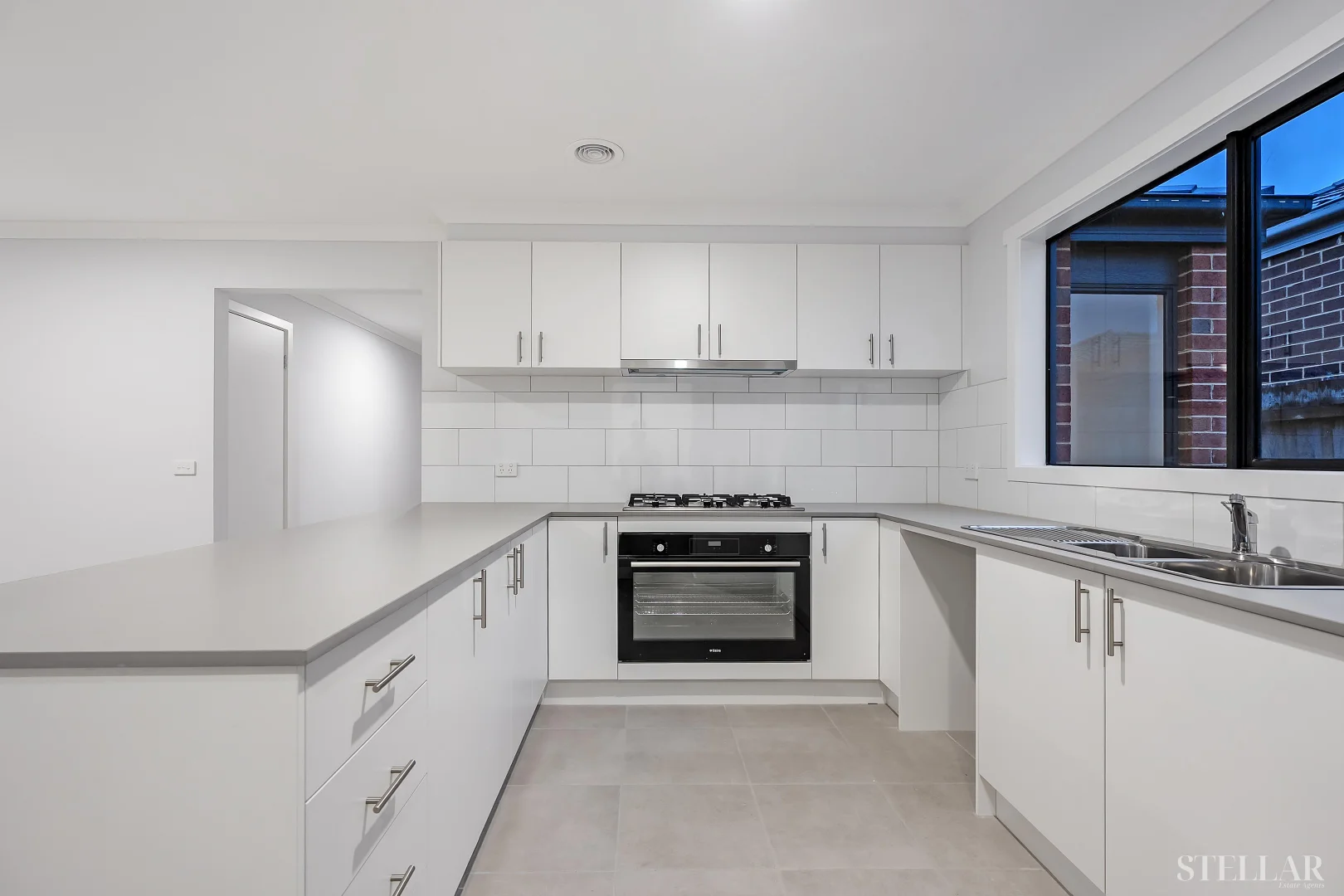 Additional image 3 of 29 Goldshine Crescent, Drouin VIC 3818