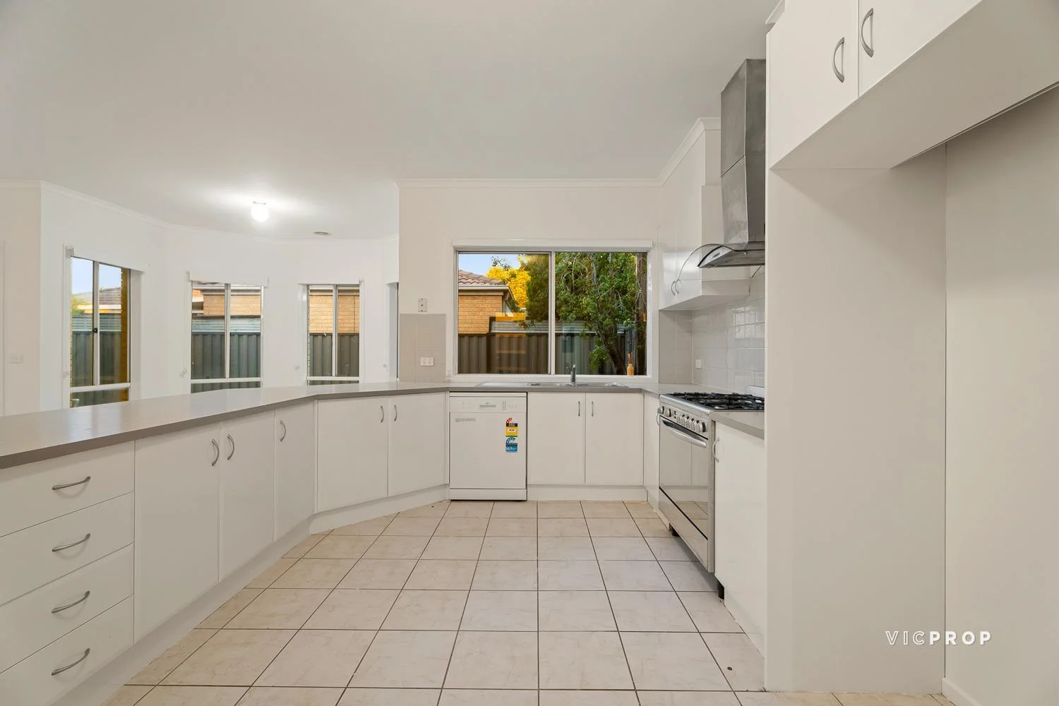 Additional image 7 of 2 Friarbird Court, Point Cook VIC 3030