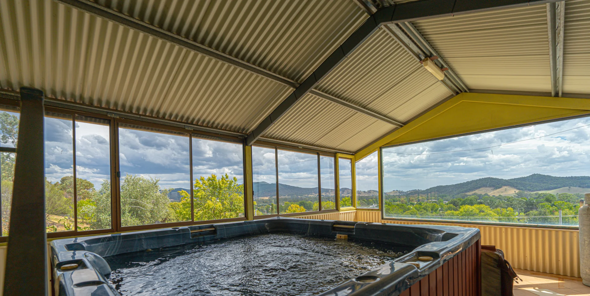 Additional image 24 of 5 Banool Avenue, Myrtleford VIC 3737