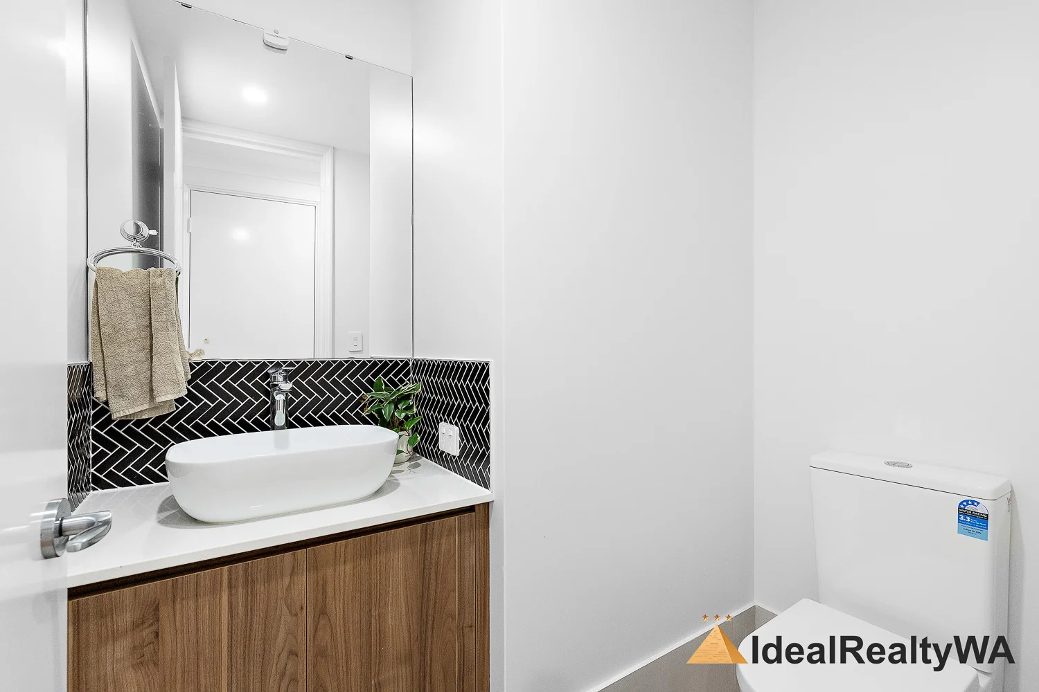 Additional image 16 of 5 Isa Street, Willetton WA 6155