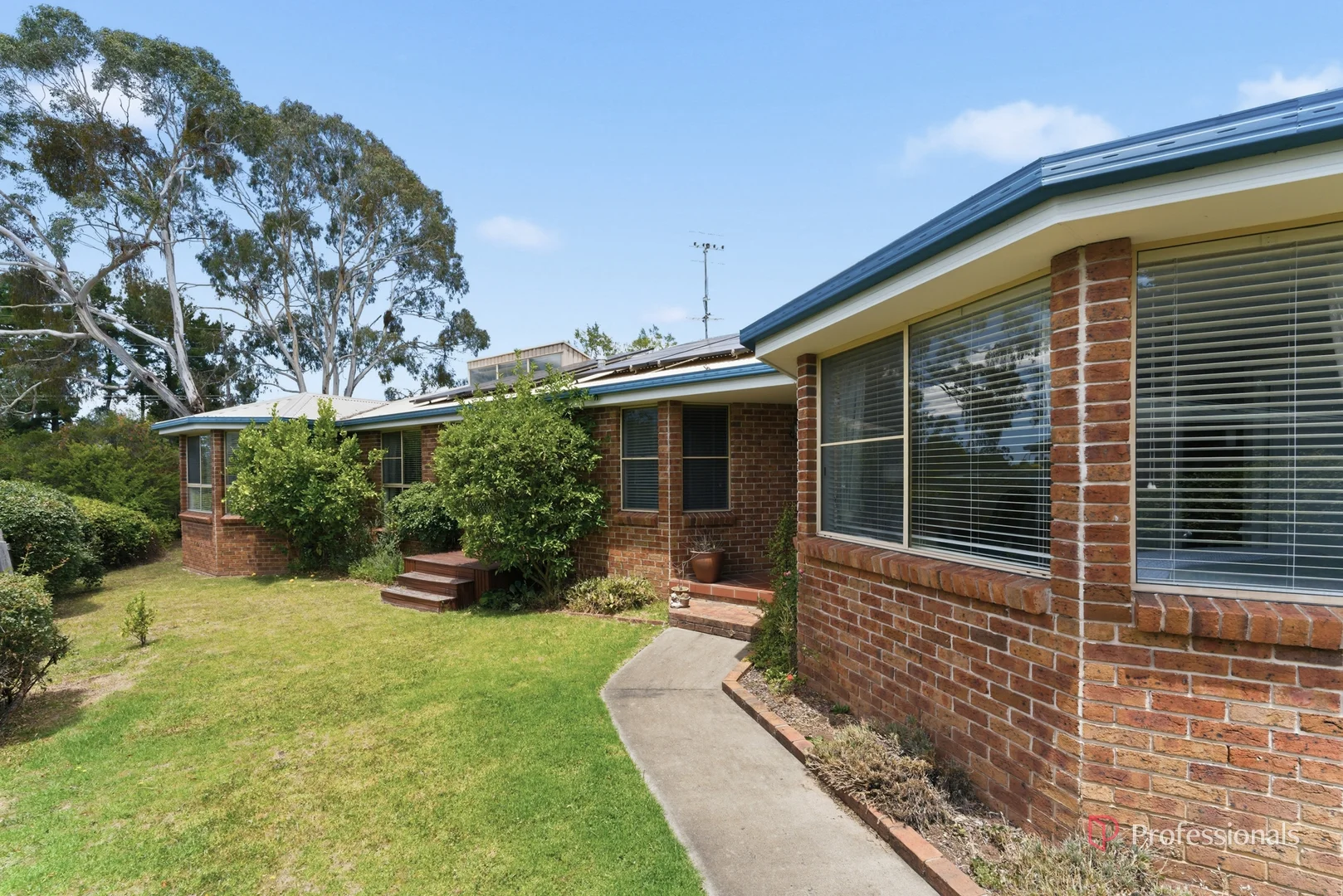 Additional image 14 of 11 Erin Court, Armidale NSW 2350