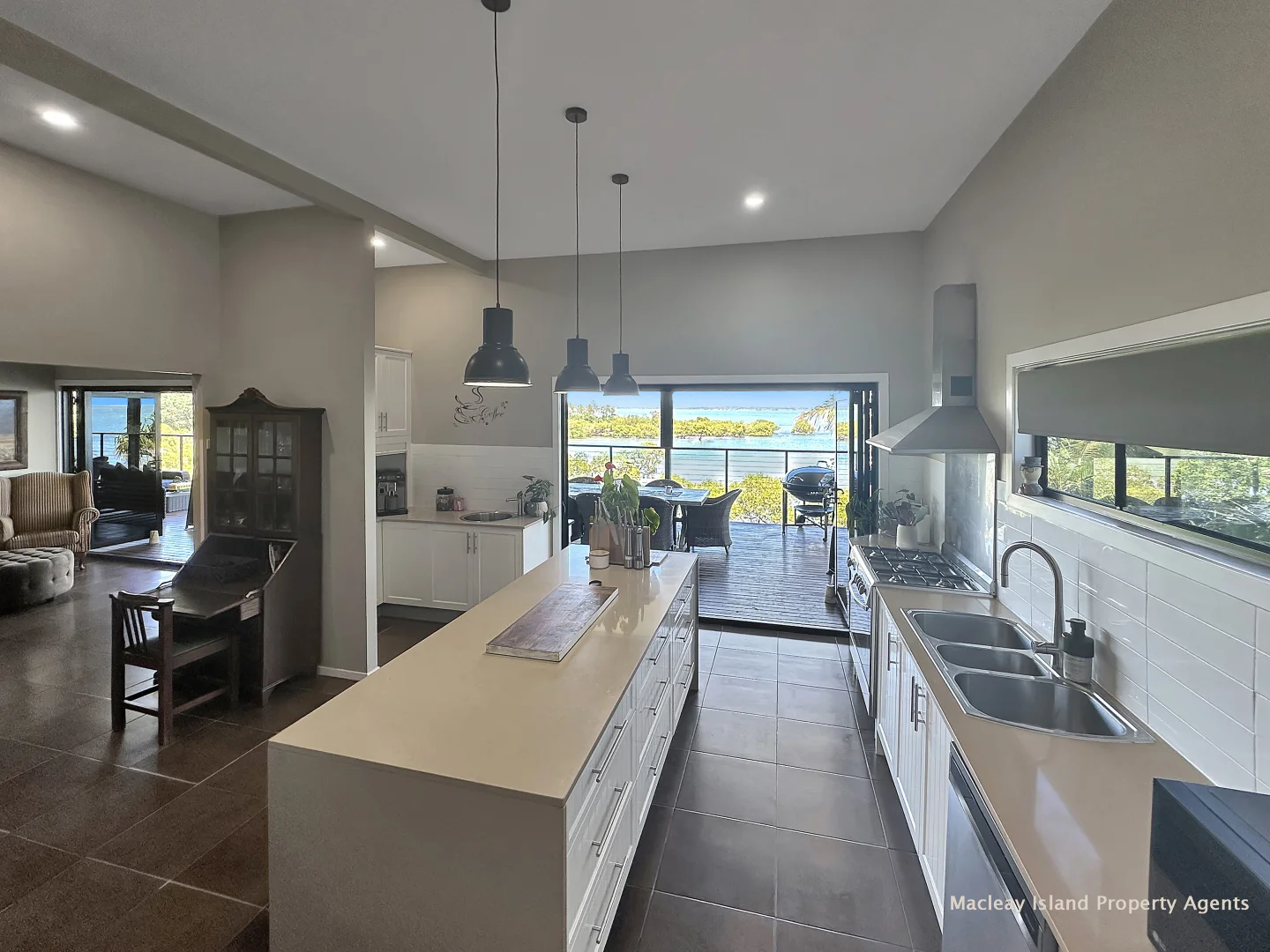 Additional image 12 of 91 Coondooroopa Drive, Macleay Island QLD 4184