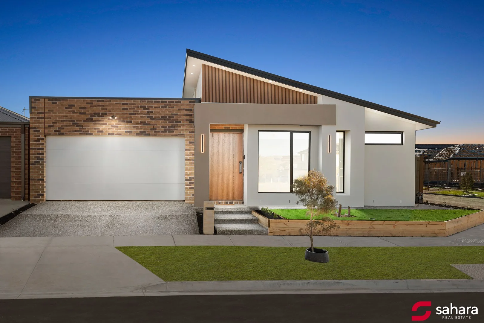 33 Rohab Crescent, Mount Cottrell VIC 3024