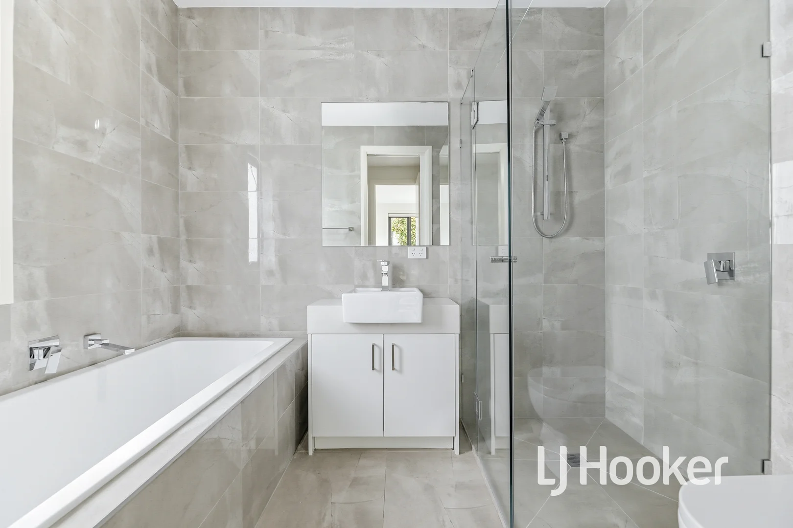 Additional image 14 of 2/38 Brisbane Street, Berwick VIC 3806