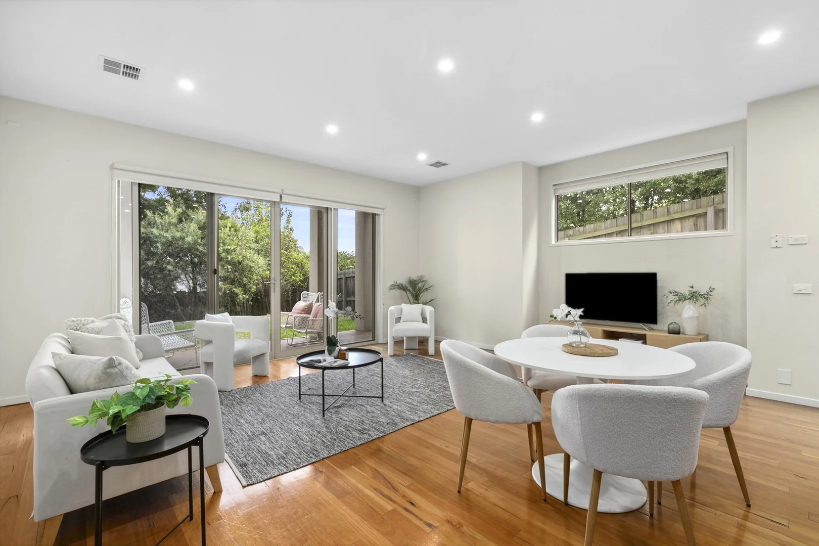 Additional image 3 of 2/61 Austin Street, Newtown VIC 3220