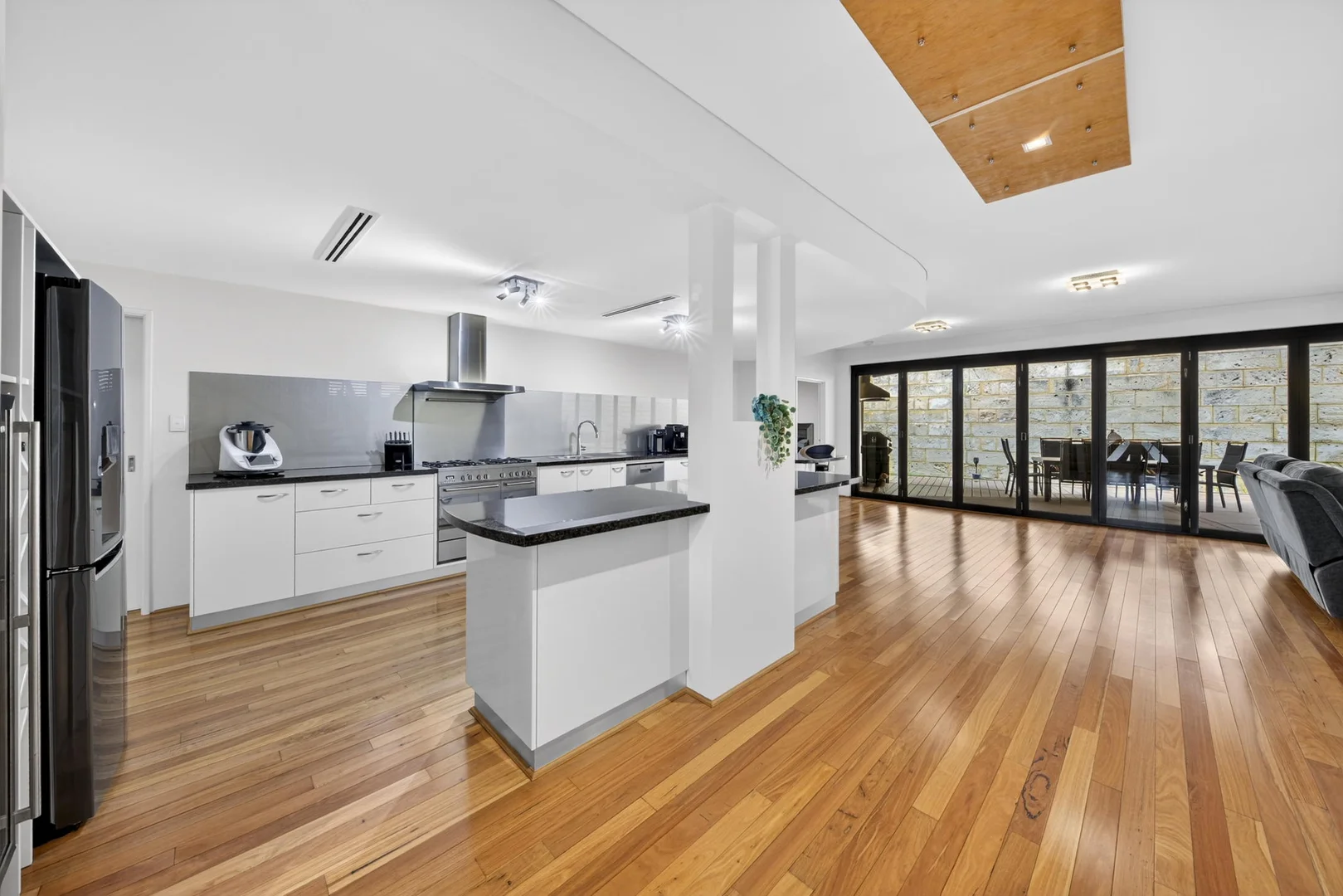 Additional image 4 of Dianella WA 6059