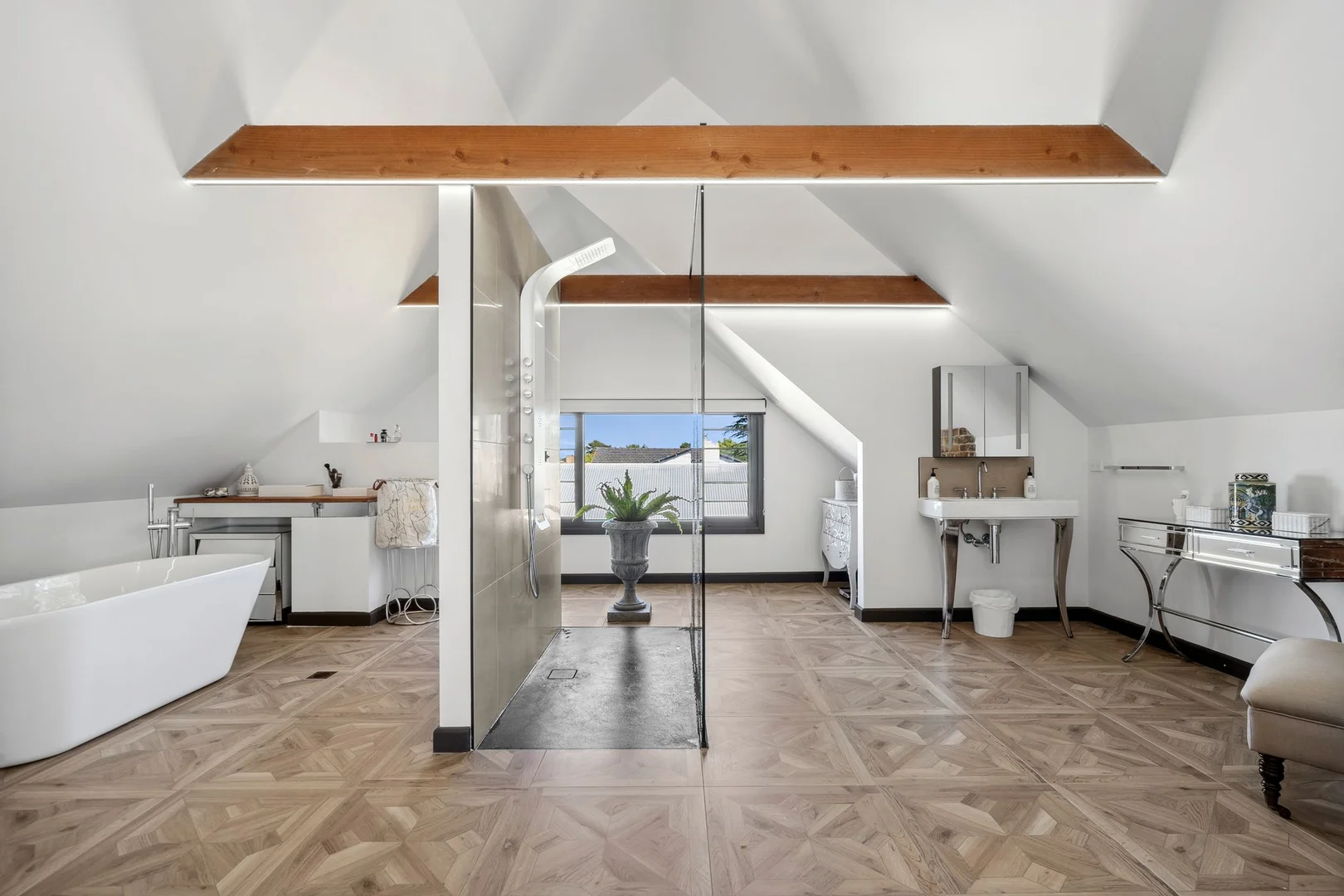 Additional image 18 of 8 Queens Avenue, Colac VIC 3250