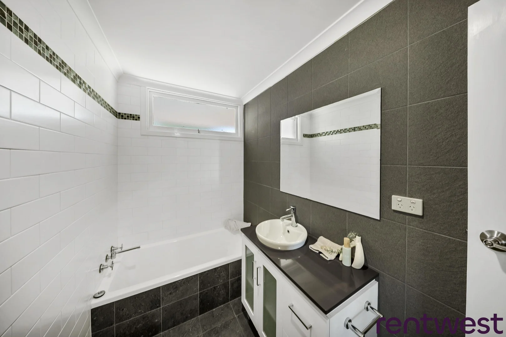 Additional image 10 of 16 Pictor Court, Rockingham WA 6168