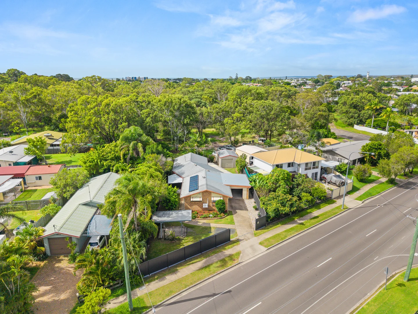 Additional image 2 of 772 Boat Harbour Drive, Urangan QLD 4655