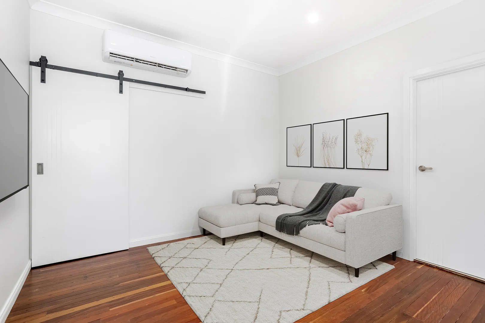 Additional image 5 of 446B Paterson Street, Lakes Creek QLD 4701