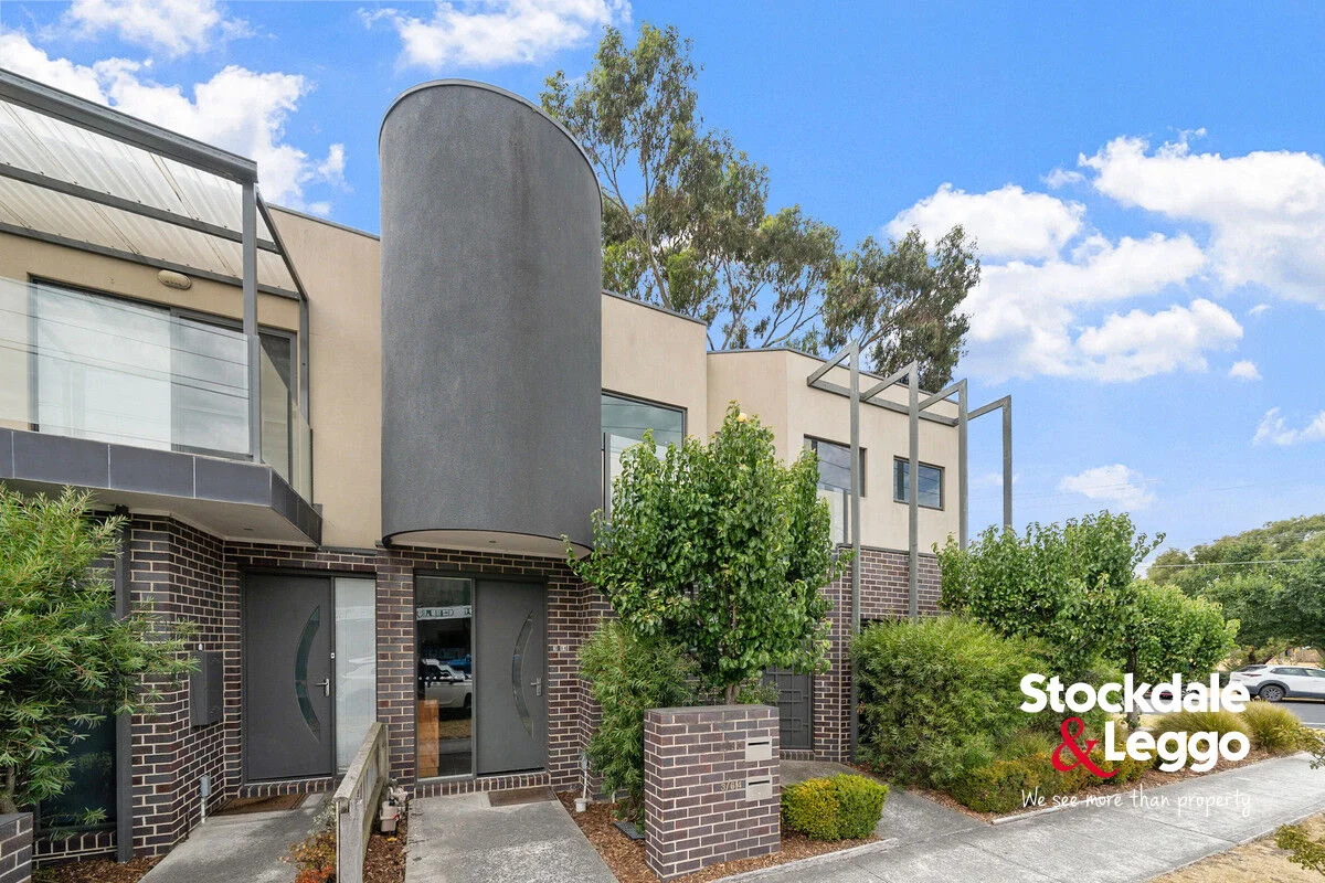 3/64 Wheatsheaf Road, Glenroy VIC 3046