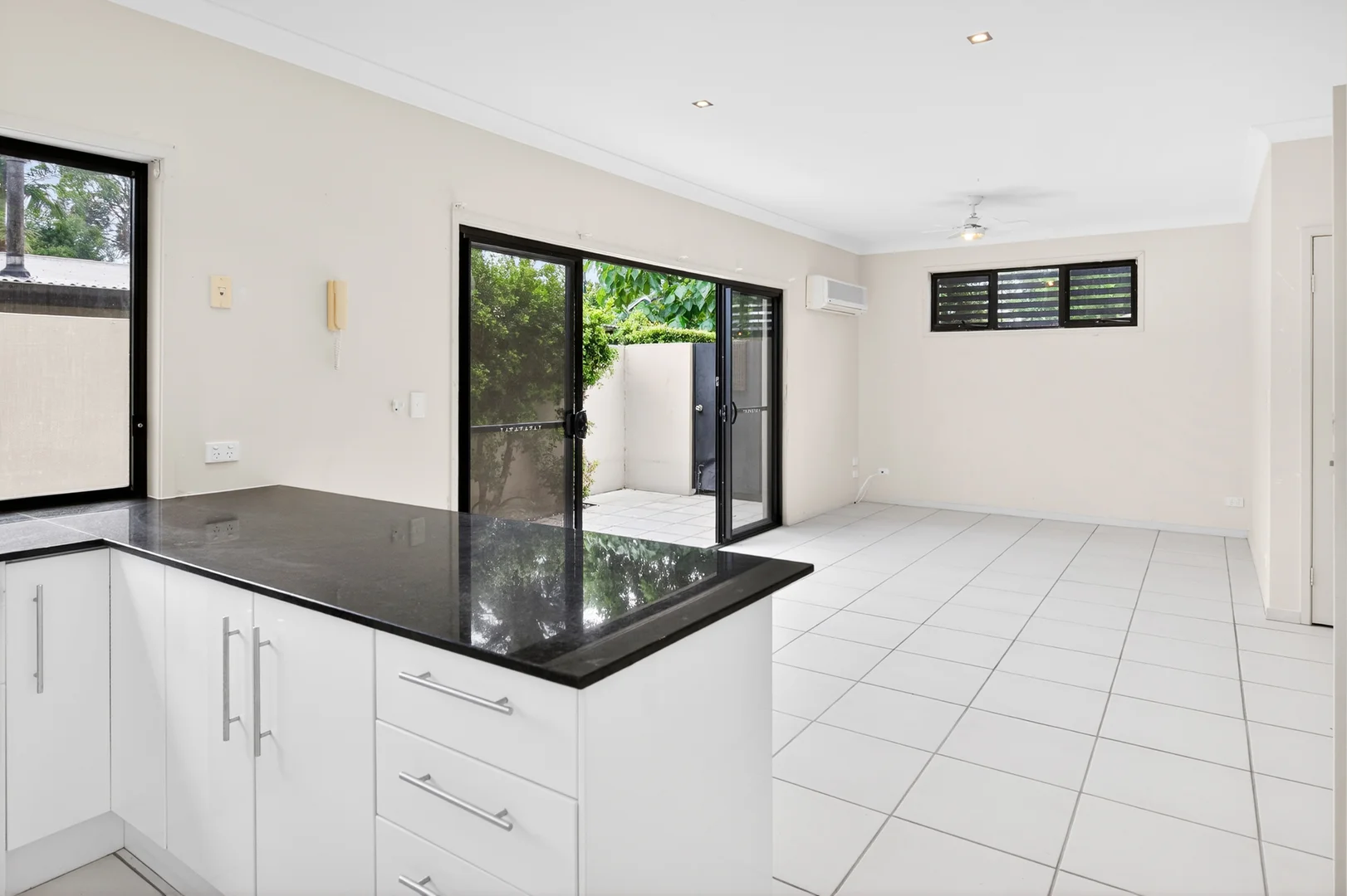 Additional image 4 of 1/33 Harley Street, Labrador QLD 4215