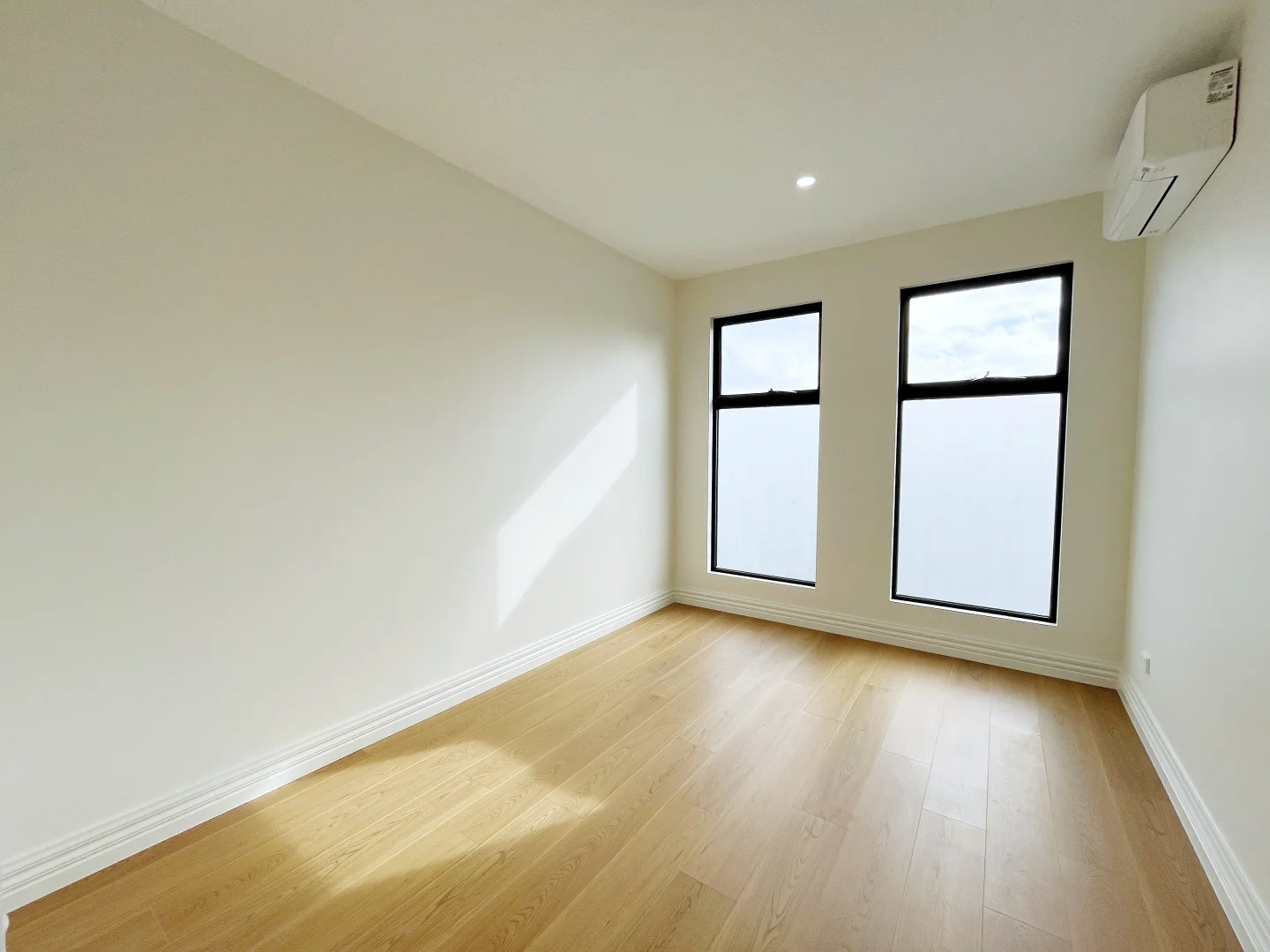 Additional image 4 of 1/76 Truganini Road, Carnegie VIC 3163