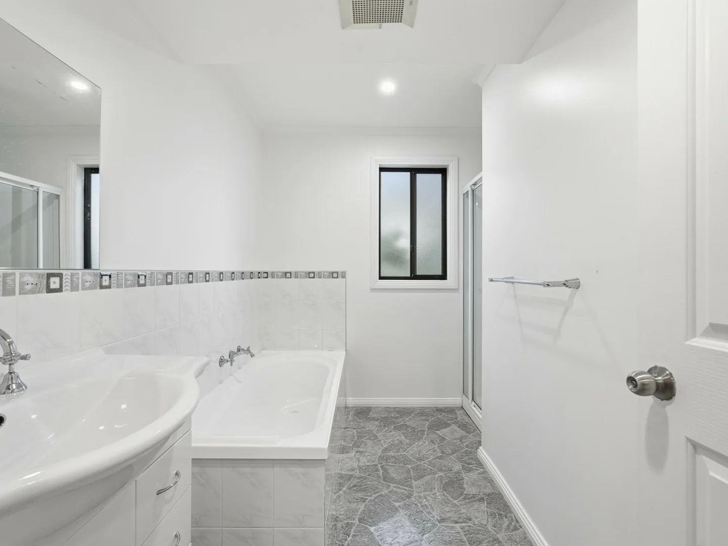 Additional image 22 of 35 Wassell Place, Lindisfarne TAS 7015