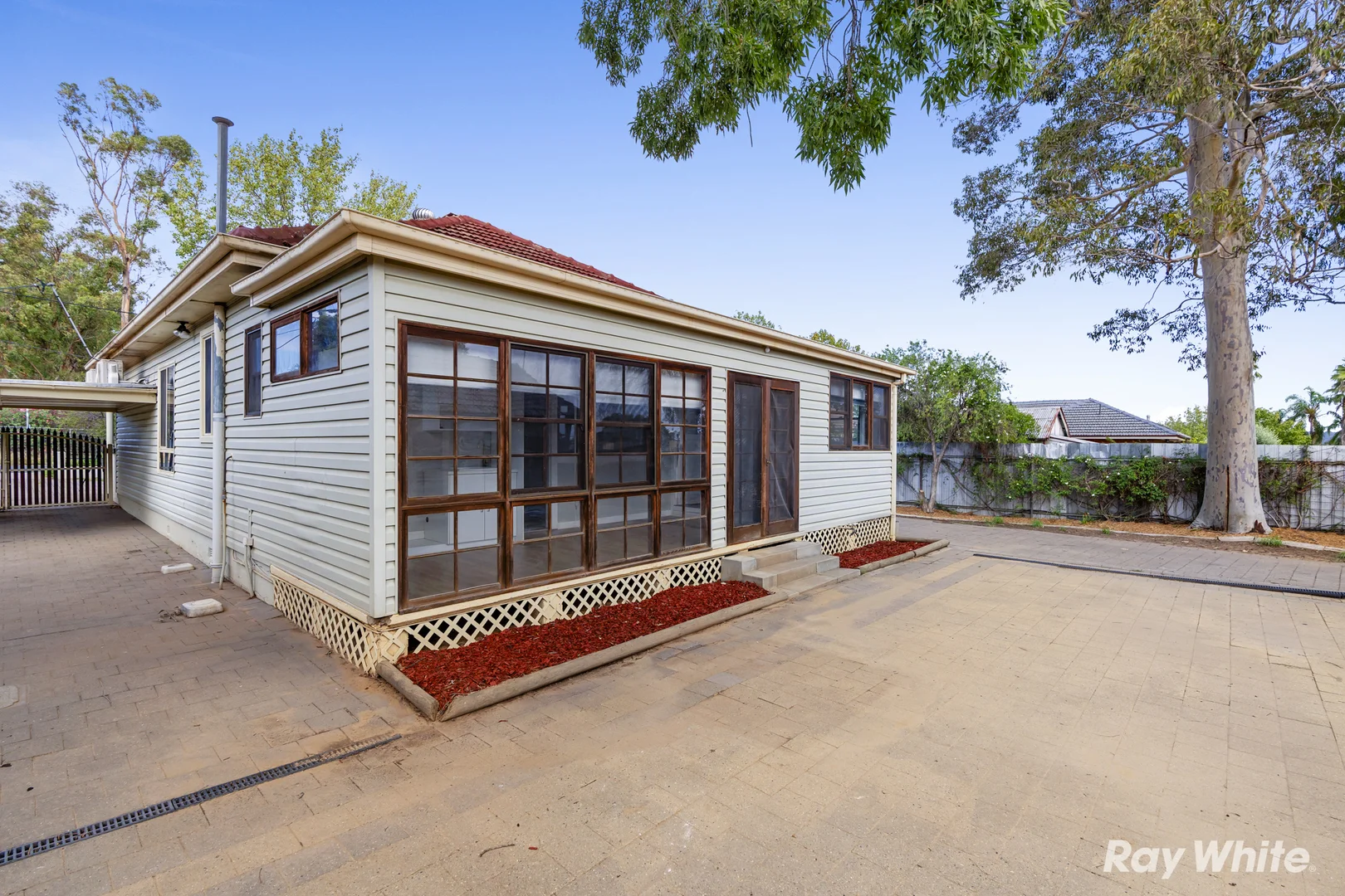 Additional image 14 of 17 Charleville Road, Turvey Park NSW 2650