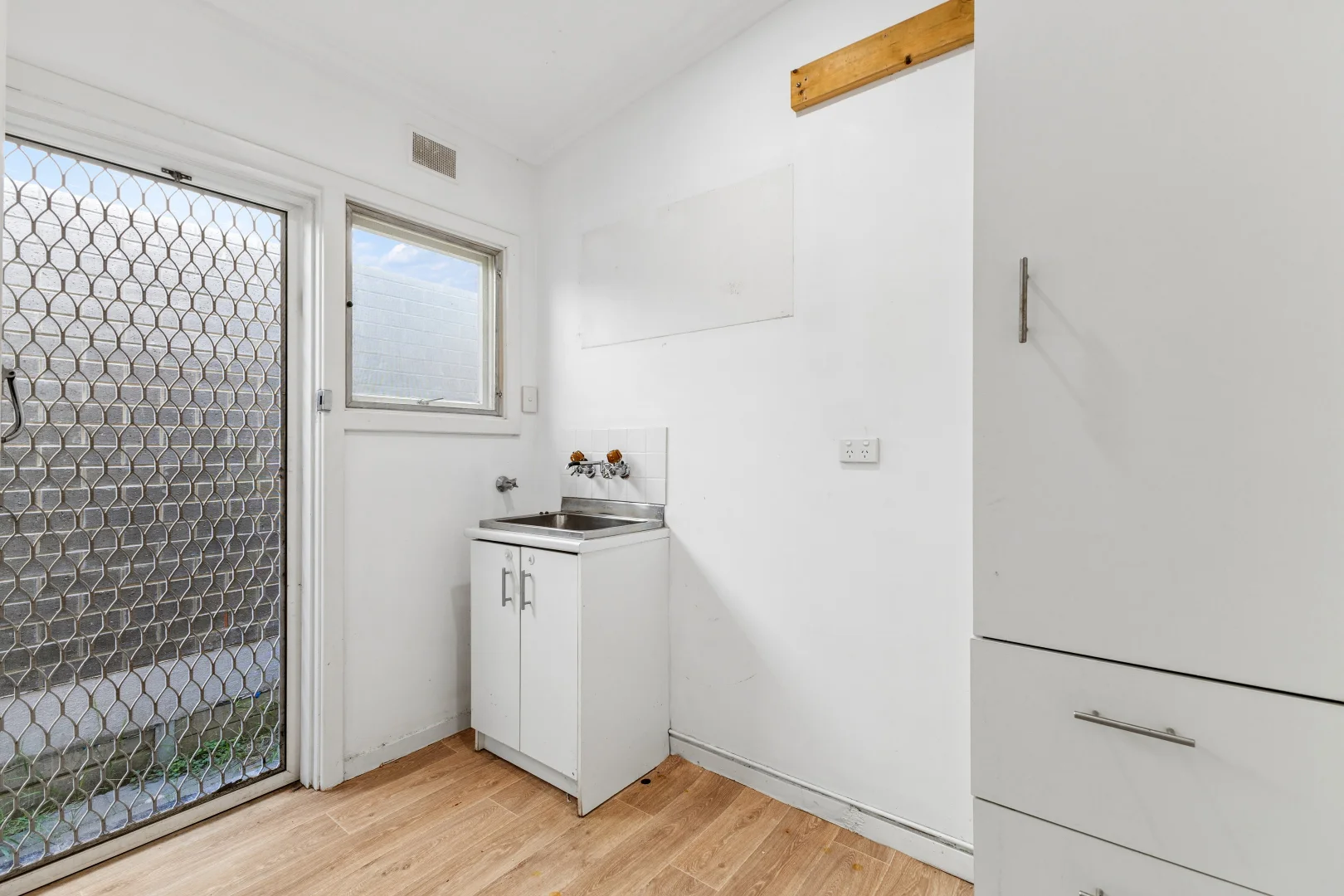 Additional image 10 of 52 Moldavia Walk, Taperoo SA 5017