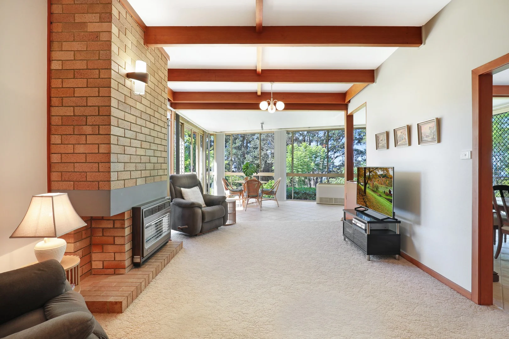 2 The Glen, Mount Pleasant NSW 2519