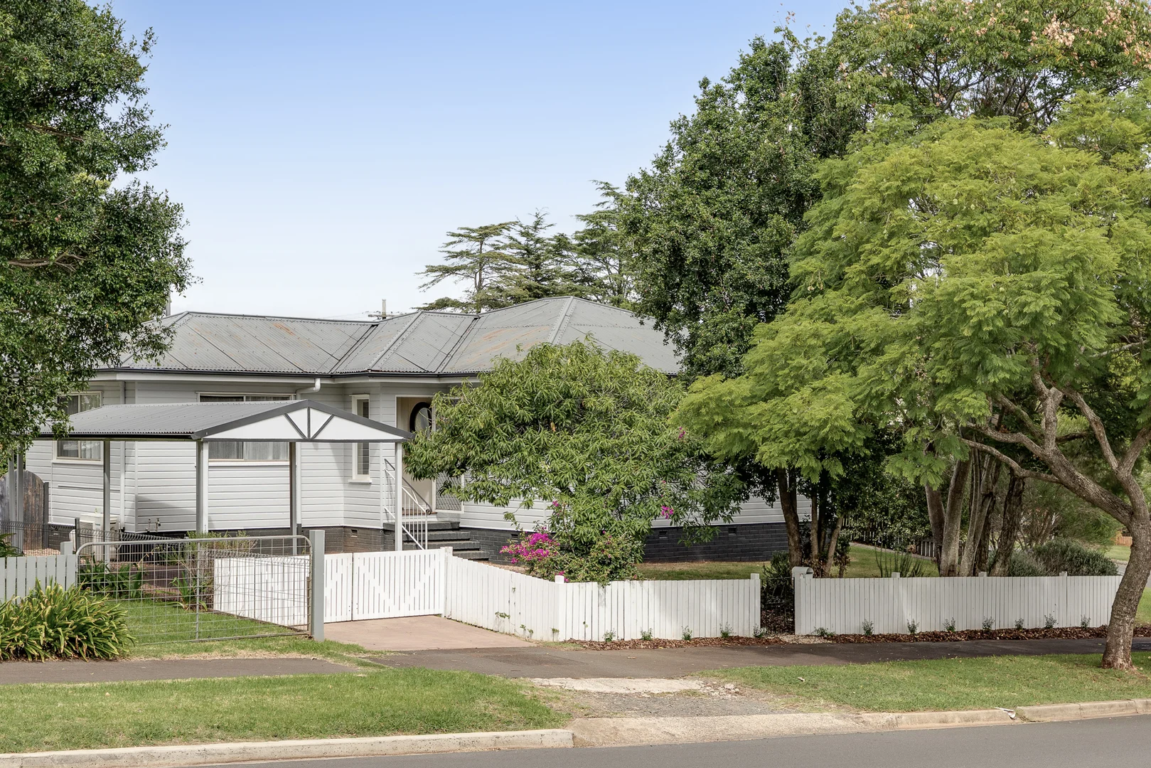 Additional image 2 of 40 Mary Street, Mount Lofty QLD 4350